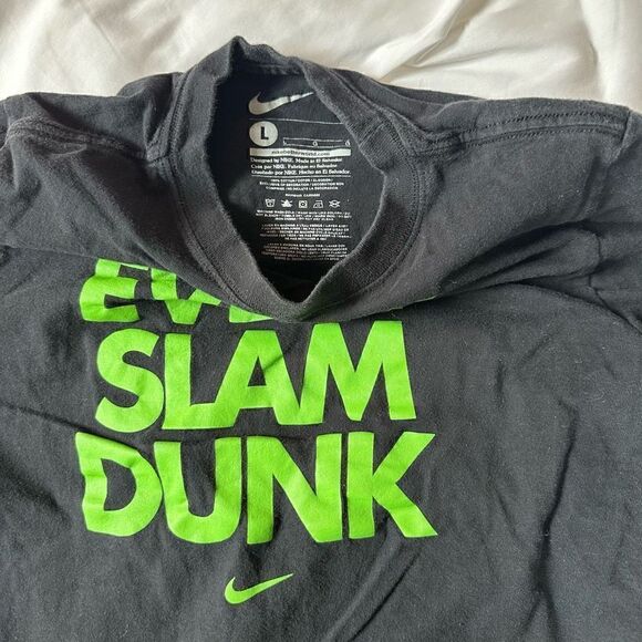 Nike boys T-shirt size L - Picture 2 of 2